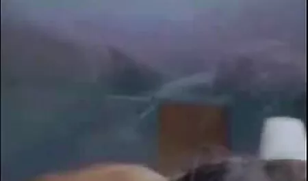 קיטי אמבטיה בחדר האמבטיה נדלקת על ידי שיער כוס סרטי סקס חינם לצפייה ישירה ובית שחי