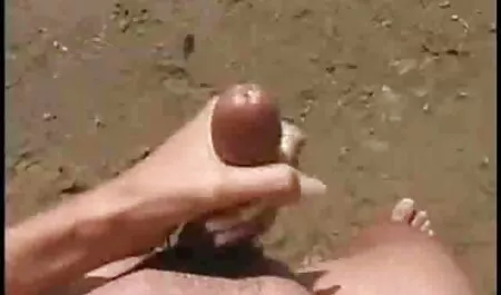 מושך את חברתו עם מכוניתו בצד הכביש סרטי סקס לצפיה חינם