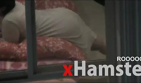 גבר יפני מושלם שדופק שני סרטים לצפייה ישירה בחינם סקס בחורים.