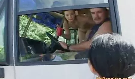 עבד לבוש בלטקס וכבול סרטי פורנו לצפייה חינם