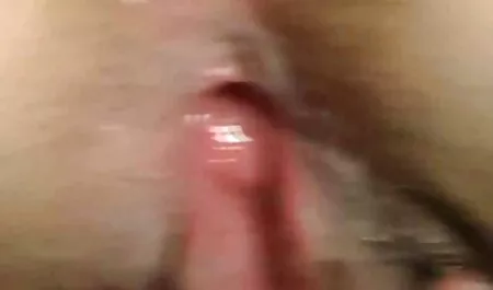 גברים חזקים מושכים בחורה רזה סרטי סקס מלאים לצפיה ישירה לאלדק.
