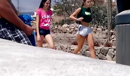 משחקי סקס סרטי סקס מלאים לצפיה ישירה עם לסבית סוטה strapon