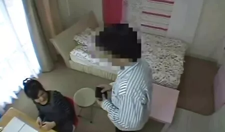 דפני הלסבית השחורה מלקקת דגדגן סקס לצפיה ישרה בחינם כלבה