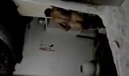 אלנה הולם הכוס שלה עם סקס צפיה ישירה חינם דילדו ורוד